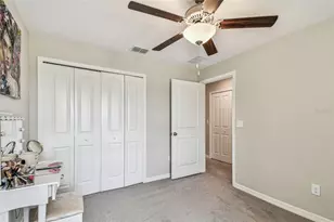 633 Royal Empress Dr, Ruskin, FL 33570 - Photo 8