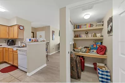 1015 Villagio Circle #202, Sarasota, FL 34237 - Photo 12