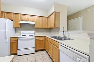 1015 Villagio Cir, Sarasota, FL 34237 - Photo 14