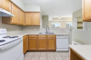 1015 Villagio Cir, Sarasota, FL 34237 - Photo 16