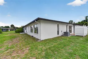 3501 N Village Ct, Sarasota, FL 34231 - Photo 46