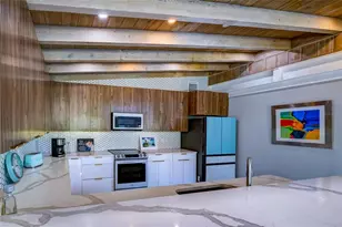 3636 Mineola Dr, Sarasota, FL 34239 - Photo 14