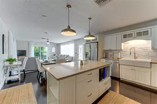 2363 Milford Cir, Sarasota, FL 34239 - Photo 8