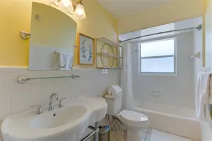 2363 Milford Cir, Sarasota, FL 34239 - Photo 12