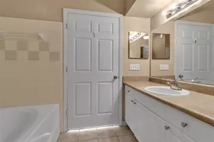 5511 Rosehill Rd, Sarasota, FL 34233 - Photo 22