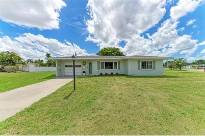 2811 33rd Avenue W, Bradenton, FL 34205 - Photo 1