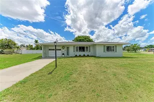 2811 33rd Ave W, Bradenton, FL 34205 - Photo 2