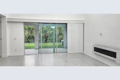 7592 Aguila Drive, Sarasota, FL 34240 - Photo 12