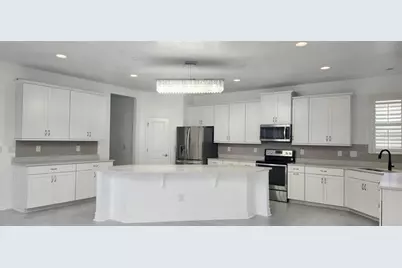 7592 Aguila Drive, Sarasota, FL 34240 - Photo 8