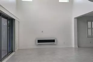 7592 Aguila Dr, Sarasota, FL 34240 - Photo 10