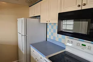 3851 59th Ave W, Bradenton, FL 34210 - Photo 6