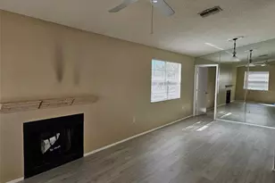 3851 59th Ave W, Bradenton, FL 34210 - Photo 2