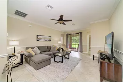 6810 Willowshire Way, Bradenton, FL 34212 - Photo 2