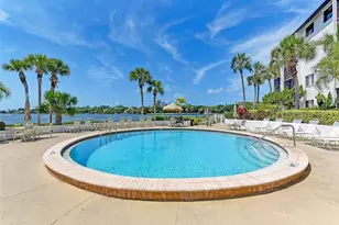 1612 Stickney Point Rd, Sarasota, FL 34231 - Photo 34