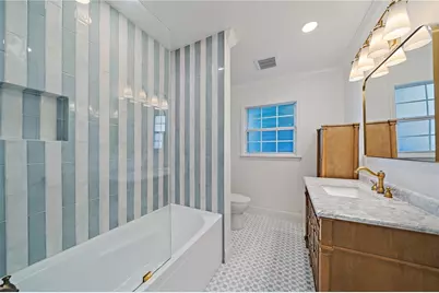 7746 Westmoreland Drive, Sarasota, FL 34243 - Photo 6