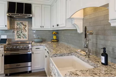 761 John Ringling Boulevard #31, Sarasota, FL 34236 - Photo 10