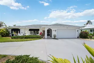965 E Gondola Dr, Venice, FL 34293 - Photo 1