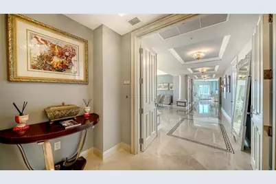 1300 Benjamin Franklin Drive #701, Sarasota, FL 34236 - Photo 10