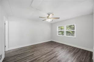 270 Santa Maria St, Venice, FL 34285 - Photo 4