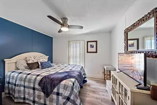 137 Lakeview Dr, Palmetto, FL 34221 - Photo 20