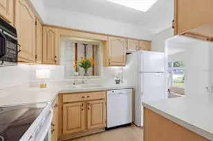 3876 Prudence Dr, Sarasota, FL 34235 - Photo 16