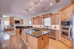 7825 Wilton Crescent Cir, University Park, FL 34201 - Photo 2