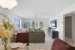 9320 Clubside Cir, Sarasota, FL 34238 - Photo 14