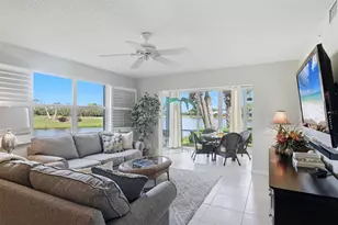 9320 Clubside Cir, Sarasota, FL 34238 - Photo 16