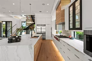 7233 Pine Needle Rd, Sarasota, FL 34242 - Photo 4