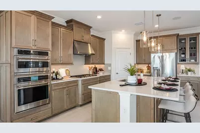 10890 Eclipse Street, Sarasota, FL 34241 - Photo 4