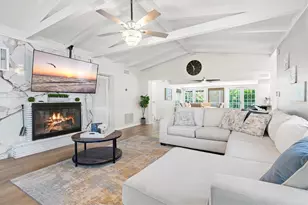 214 Gaines Ave, Sarasota, FL 34243 - Photo 10