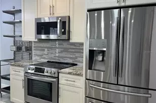 1742 8th St, Sarasota, FL 34236 - Photo 4