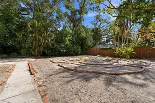 2330 7th Ave W, Bradenton, FL 34205 - Photo 28
