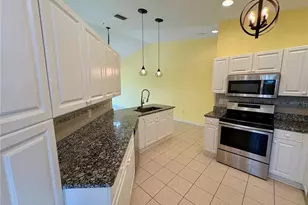 6421 Bay Cedar Ln, Bradenton, FL 34203 - Photo 6