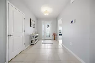 18026 Fattoria Ter, Bradenton, FL 34211 - Photo 8