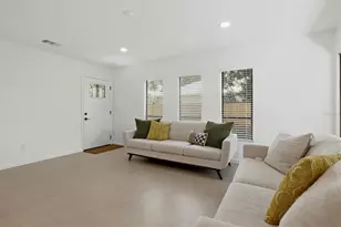 3663 Egerton Cir, Sarasota, FL 34233 - Photo 12