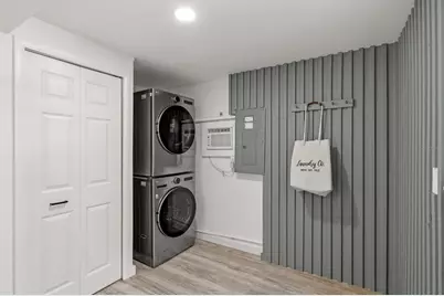 3663 Egerton Circle, Sarasota, FL 34233 - Photo 32