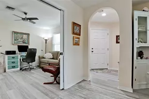 11009 Jasmine Cir, Bradenton, FL 34209 - Photo 8