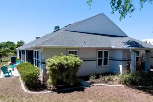 11009 Jasmine Cir, Bradenton, FL 34209 - Photo 4