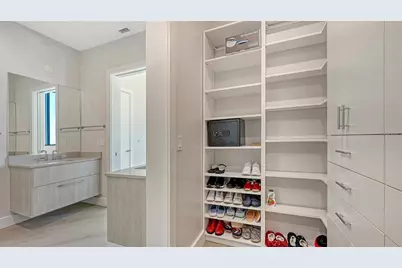 33 S Palm Avenue #1303, Sarasota, FL 34236 - Photo 42