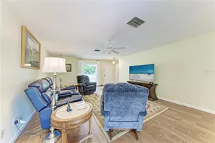 7160 Fairway Bend Cir, Sarasota, FL 34243 - Photo 10