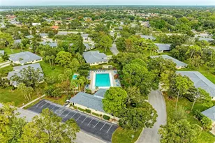 7160 Fairway Bend Cir, Sarasota, FL 34243 - Photo 38