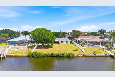 814 Ellicott Circle NW, Port Charlotte, FL 33952 - Photo 38