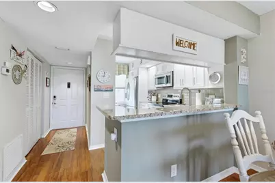 433 Cerromar Lane #334, Venice, FL 34293 - Photo 4