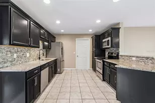 4018 Prado Dr, Sarasota, FL 34235 - Photo 8
