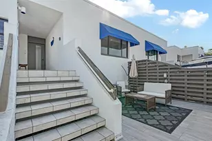 706 Bayport Wy, Longboat Key, FL 34228 - Photo 2