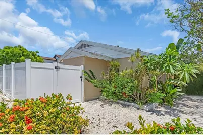 1761 Siesta Dr & 1760 Wisconsin Ln, Sarasota, FL 34239 - Photo 24