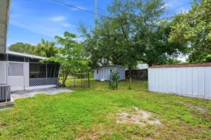 2704 52nd Ave Terrace W, Bradenton, FL 34207 - Photo 22