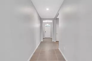 13706 Woodbridge Terrace, Bradenton, FL 34211 - Photo 4