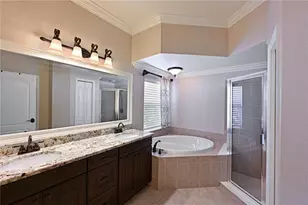 210 Winding River Tr, Bradenton, FL 34212 - Photo 18